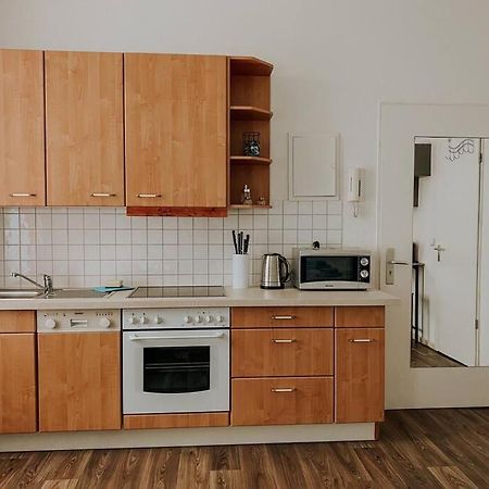 Unser Sonniges Apartment Mit Wlan, Netflix, Xbox Magdeburg Dış mekan fotoğraf