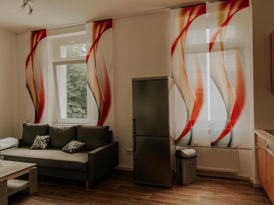 Unser Sonniges Apartment Mit Wlan, Netflix, Xbox Magdeburg Dış mekan fotoğraf